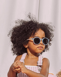 Очки KIDS Oval Sunglasses-Seaside Stripes-Sailing Blue от бренда Olivio and Co