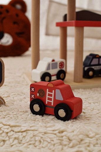 Гараж от бренда Egmont Toys