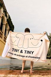 Полотенце с принтом собак от бренда Tinycottons
