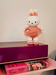 Зайчик Miffy Standing Ballerina от бренда Bon Ton Toys