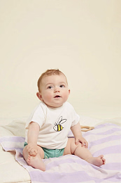 Футболка Bee mini от бренда Sproet & Sprout Белый