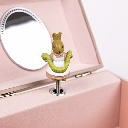 Мызыкальная шкатулка "Зайчик и божья коровка" от бренда Egmont Toys