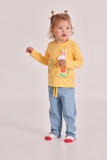 Лонгслив и джинсы Flower Bunny от бренда Boboli