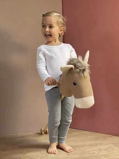 Хоббихорс "Лошадка Генри" от бренда Egmont Toys