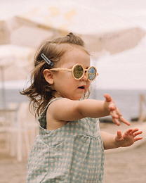 Очки TODDLER Round Sunglasses-Classic Olivio-Desert Sand от бренда Olivio and Co