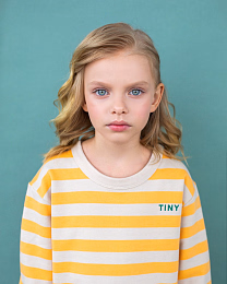 Свитшот Orange Stripes от бренда Tinycottons