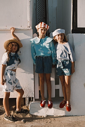 Свитшот с воротником SWAN от бренда Tinycottons