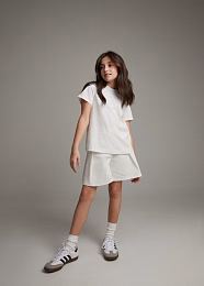 Шорты молочного цвета от бренда NOT A TOY