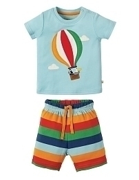 Пижама: шорты радужные+футболка с аэростатом от бренда Frugi