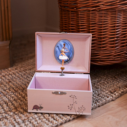 Музыкальная шкатулка "Божья коровка" от бренда Egmont Toys