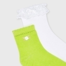 Носки 2 пары салатового и белого цветов от бренда Mayoral