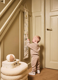 Ростомер на стену Котик в парке от бренда Jollein