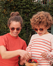 Очки KIDS Oval Sunglasses-Breakfast Art-Fig Pink от бренда Olivio and Co