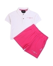 Поло белое и розовые шорты от бренда JOHN RICHMOND
