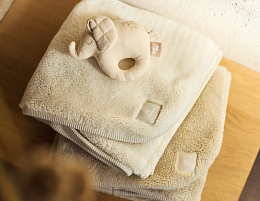 Погремушка Слоник от бренда Jollein