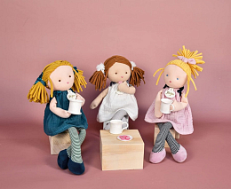 Мягкая кукла Нина в подарочной коробке  от бренда Jolijou