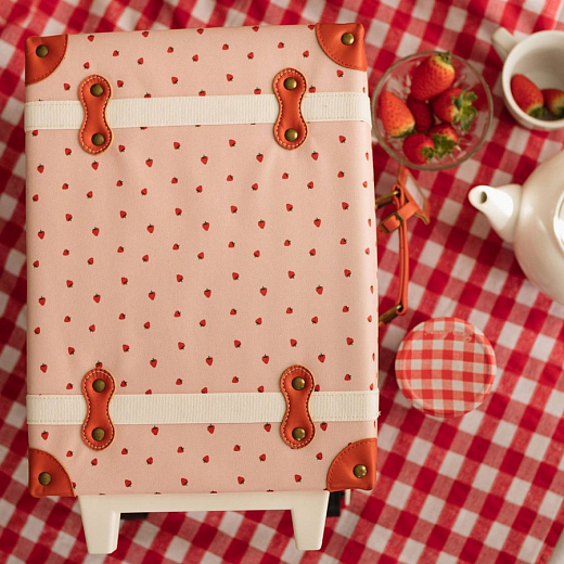Детский чемодан Strawberry от бренда Olli Ella