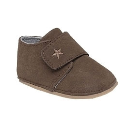 Ботинки - пинетки коричневого цвета на липе от бренда Mayoral