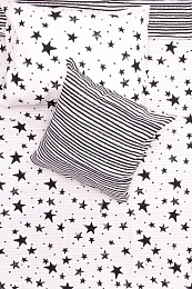 Комплект постельного белья в черную полоску и звездами от бренда Noe&Zoe