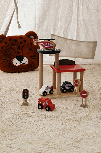 Гараж от бренда Egmont Toys