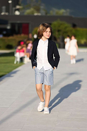 Шорты голубые в полоску от бренда Trussardi