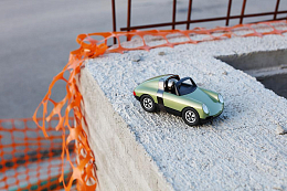 Автомобиль Mini Luft Hopper  Green от бренда Playforever