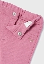 Легинсы розового цвета с ушками на кармане от бренда Mayoral