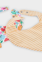 Нагрудный фартук полоска и цветы от бренда Boboli