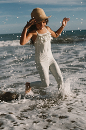 Футболка для плавания Mint cherry от бренда Tinycottons