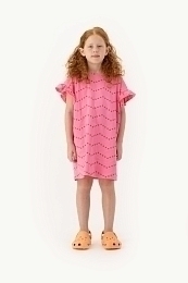 Платье с узором из звездочек от бренда Tinycottons
