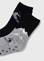 Носки 2 пары черного и серого цветов с горнолыжниками от бренда Mayoral