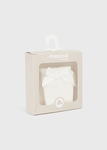 Носки с перфорацией и бантиком от бренда Mayoral
