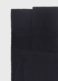 Колготки черного цвета в однотонный горох от бренда Abel and Lula