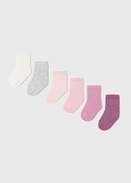 Комплект носков разных цветов для девочки 6 пар от бренда Mayoral