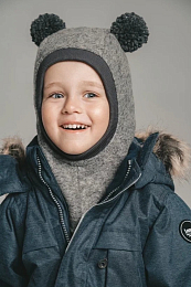 Шапка-шлем Bear pompons grey от бренда Peppihat