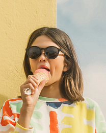 Очки JUNIOR Oval Sunglasses-Classic Olivio-Squid Black от бренда Olivio and Co