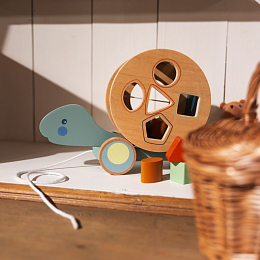 Каталка-сортер "Черепаха" от бренда Egmont Toys