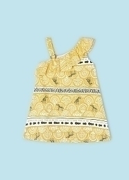 Платье жетого цвета с воланом от бренда Mayoral