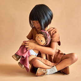 Текстильная кукла Dinkum Doll Sprout от бренда Olli Ella