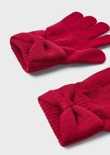 Перчатки красного цвета с бантами от бренда Mayoral