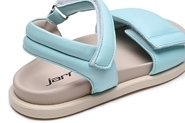 Босоножки голубого цвета от бренда JARRETT