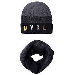 Шапка и шарф с буквами MYRL от бренда Mayoral