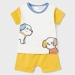 Комплект одежды: 2 футболки и 2 шорт с собаками от бренда Mayoral