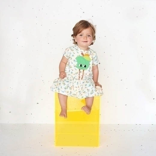 Платье с принтом яблока для младенцев от бренда Bonnie mob