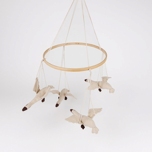 Мобиль "Гуси и Лебеди" от бренда Egmont Toys