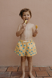 Шорты с зелеными звездами от бренда Tinycottons