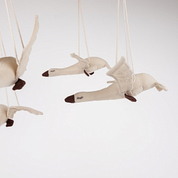 Мобиль "Гуси и Лебеди" от бренда Egmont Toys