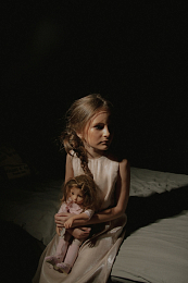 Платье бежевое с блеском от бренда NOT A TOY