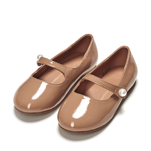 Балетки лакированные Elin бежевые от бренда Age of Innocence