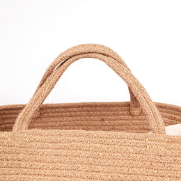 Вязаная кроватка-переноска для кукол от бренда Egmont Toys